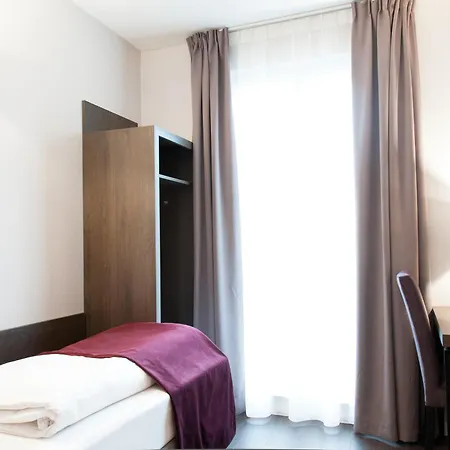 Fair Europaallee Frankfurt nad Menem