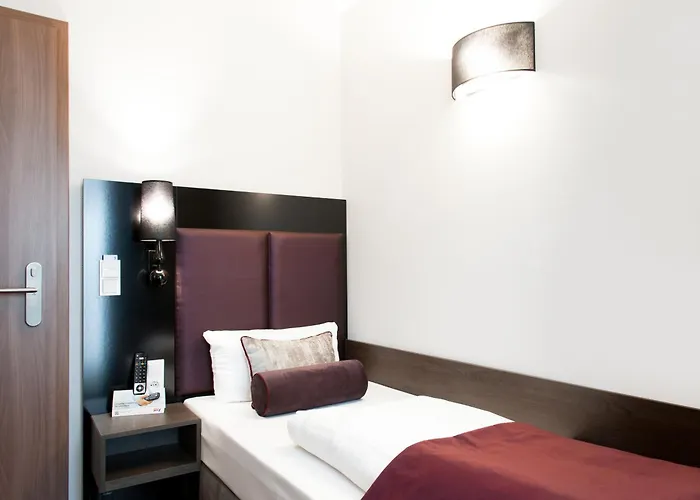 Fair Europaallee * פרנקפורט